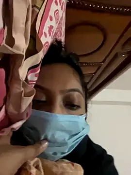 Snapshot of Nia-Stream chatting on 12-02-25, 08:04 Nia-Stream online show from 12-02-25, 08:04