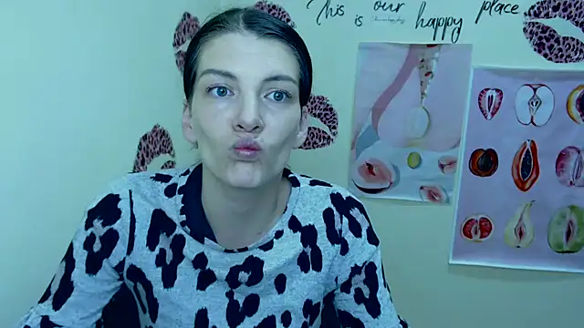 VanessaRey  online show from 03-21-25, 07:44