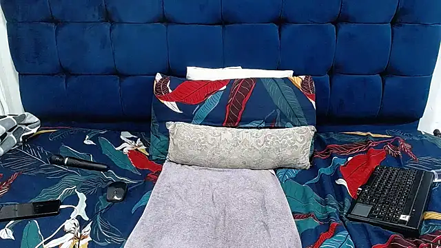 Snapshot of AriesCake chatting on 01-15-26, 04:22 AriesCake online show from 01-15-26, 04:22