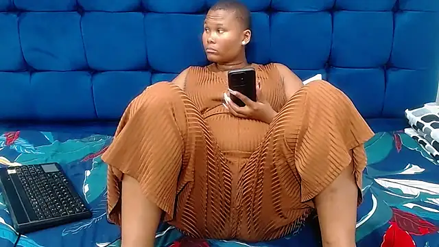 Snapshot of AriesCake chatting on 02-08-26, 05:27 AriesCake online show from 02-08-26, 05:27