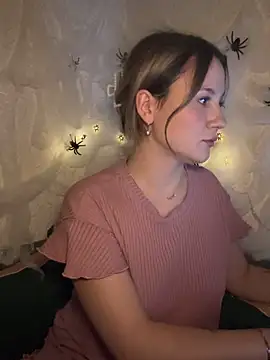 mollygirll online show from 10-21-25, 06:19