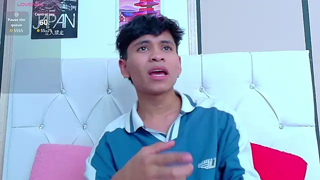 Snapshot of Ethan_Westt chatting on 11-14-25, 08:40 Ethan Westt online show from 11-14-25, 08:40