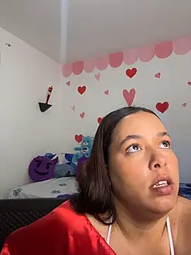 Snapshot of Deepika_padukoneNisha chatting on 10-12-25, 02:05 Deepika padukoneNisha online show from 10-12-25, 02:05