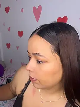 Snapshot of Deepika_padukoneNisha chatting on 10-15-25, 01:11 Deepika padukoneNisha online show from 10-15-25, 01:11