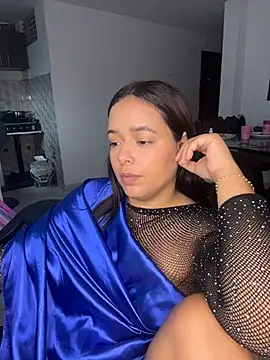 Snapshot of Deepika_padukoneNisha chatting on 10-19-25, 07:03 Deepika padukoneNisha online show from 10-19-25, 07:03