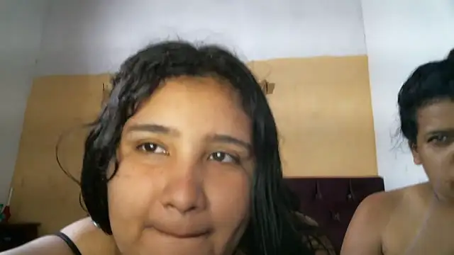 Snapshot of Valeria_Tiffany chatting on 09-20-25, 02:45 Valeria Tiffany online show from 09-20-25, 02:45