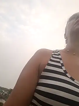 Amadamilf1980 online show from 11-22-25, 11:31