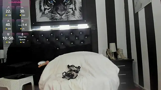 dirtyplayluna online show from 09-15-25, 12:16