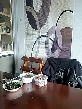 Snapshot of woonee827372 chatting on 12-02-25, 04:51 woonee827372 online show from 12-02-25, 04:51