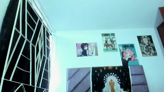 KARINNA  RAVEN online show from 10-15-25, 09:15