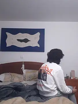 Snapshot of Lusogermancouple chatting on 11-23-25, 09:36 Lusogermancouple online show from 11-23-25, 09:36