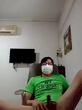 Snapshot of akumasian chatting on 03-19-25, 07:18 akumasian online show from 03-19-25, 07:18