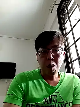 Snapshot of akumasian chatting on 03-23-25, 06:37 akumasian online show from 03-23-25, 06:37