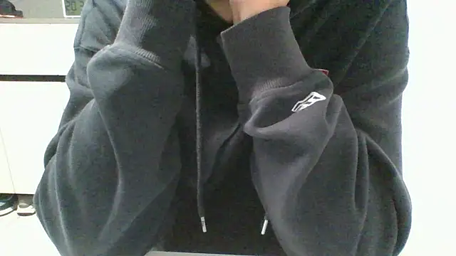 Snapshot of nole_china7 chatting on 10-15-25, 12:38 nole china7 online show from 10-15-25, 12:38