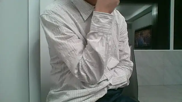 Snapshot of nole_china7 chatting on 10-31-25, 02:07 nole china7 online show from 10-31-25, 02:07