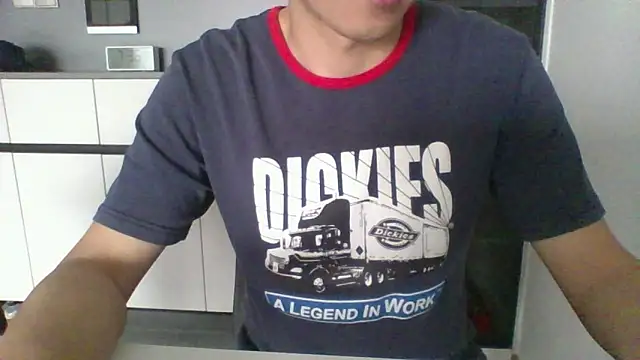 Snapshot of nole_china7 chatting on 11-10-25, 11:37 nole china7 online show from 11-10-25, 11:37