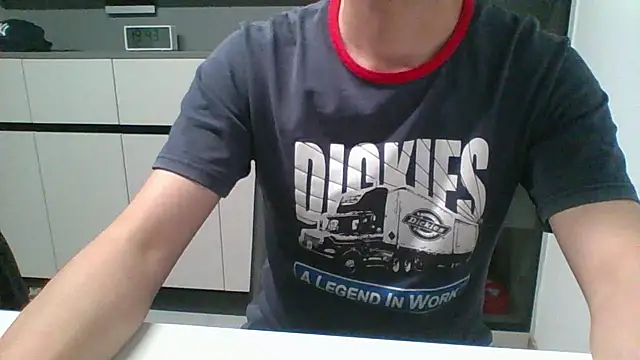 Snapshot of nole_china7 chatting on 11-11-25, 11:43 nole china7 online show from 11-11-25, 11:43