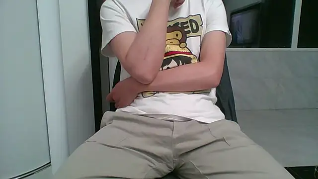 Snapshot of nole_china7 chatting on 11-20-25, 12:27 nole china7 online show from 11-20-25, 12:27