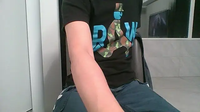 Snapshot of nole_china7 chatting on 01-16-26, 01:48 nole china7 online show from 01-16-26, 01:48