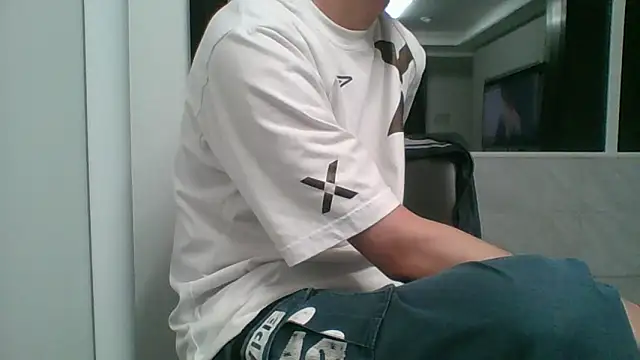 Snapshot of nole_china7 chatting on 02-14-26, 01:19 nole china7 online show from 02-14-26, 01:19