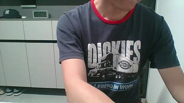 Snapshot of nole_china7 chatting on 02-21-26, 12:28 nole china7 online show from 02-21-26, 12:28