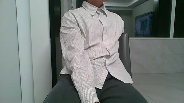 Snapshot of nole_china7 chatting on 02-23-26, 12:46 nole china7 online show from 02-23-26, 12:46