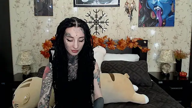 Velvetbat online show from 10-27-25, 07:01