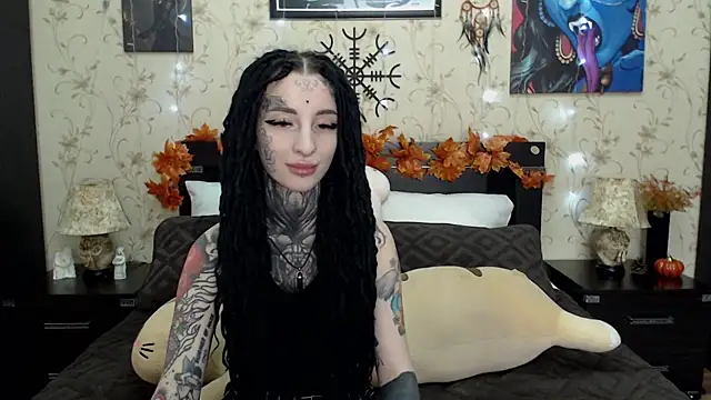 Velvetbat online show from 11-17-25, 07:03