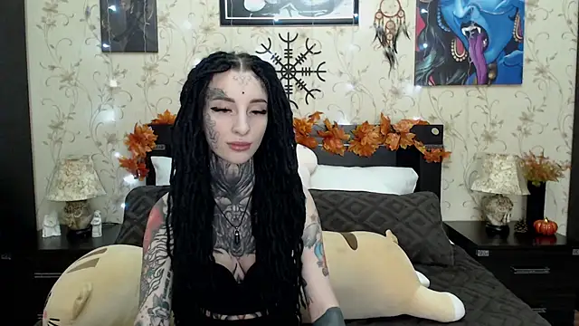 Velvetbat online show from 11-18-25, 07:02