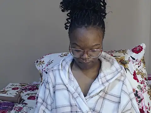 YummyMelanin117 online show from 03-20-26, 12:54