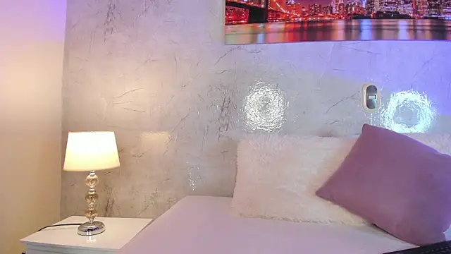 zaraquiinn online show from 12-20-25, 02:46