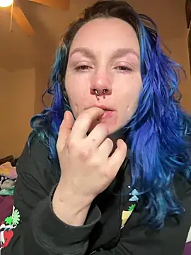 oliviahazee online show from 02-09-26, 03:32