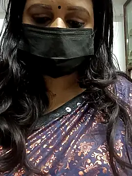 aparna99 online show from 09-18-25, 07:38