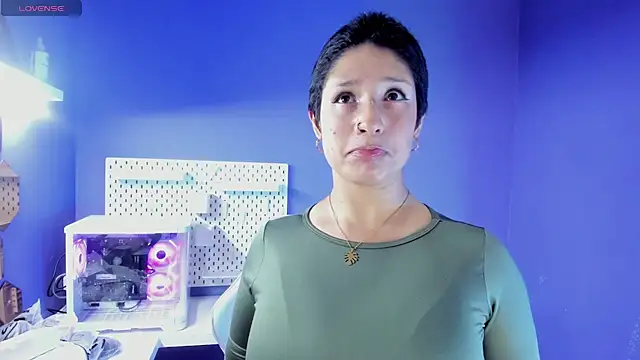 Elaine87  online show from 11-19-25, 09:48