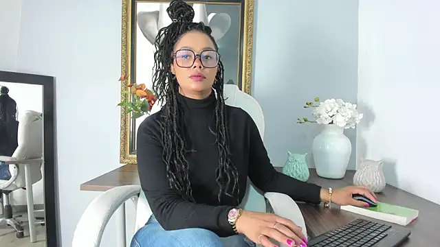 andrea xoe  online show from 03-19-25, 11:06