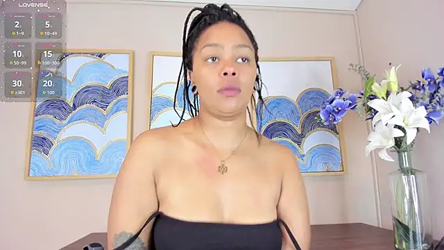 andrea xoe  online show from 11-19-25, 01:11