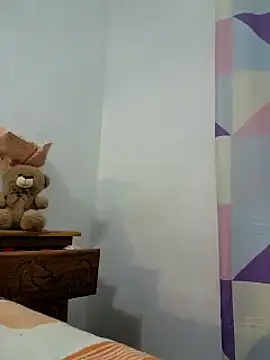 Snapshot of Saraslow chatting on 10-19-25, 06:41 Saraslow online show from 10-19-25, 06:41