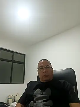 Snapshot of OrionStone chatting on 03-21-25, 02:50 OrionStone online show from 03-21-25, 02:50