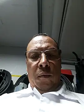 Snapshot of OrionStone chatting on 09-19-25, 05:42 OrionStone online show from 09-19-25, 05:42