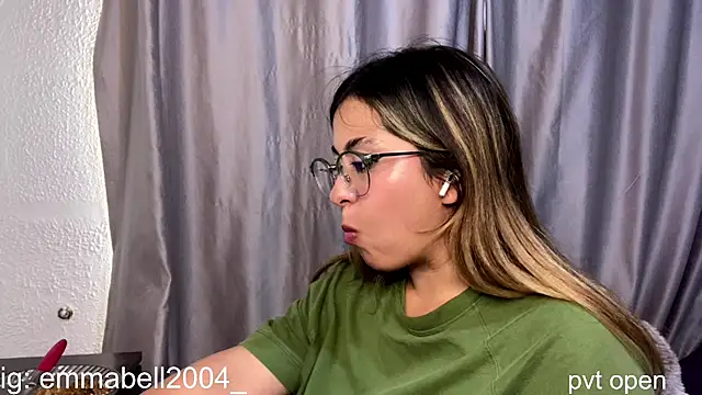 emma  bell  online show from 12-18-25, 08:26