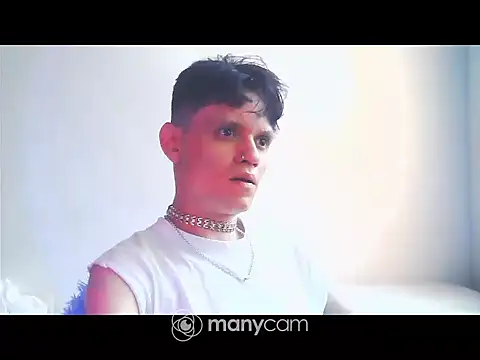 Snapshot of santihot089 chatting on 11-02-25, 07:05 santihot089 online show from 11-02-25, 07:05