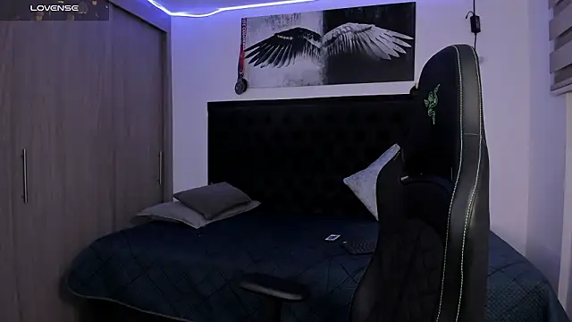 santi aesthetic online show from 02-14-26, 12:51