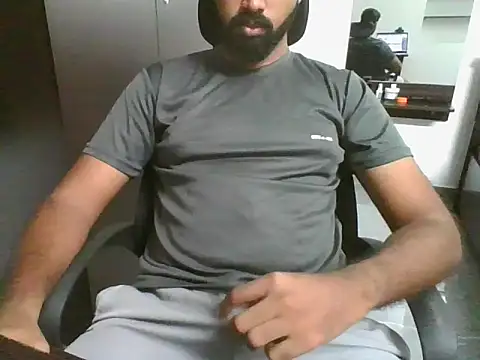 lovelyakash69 online show from 11-24-25, 04:34