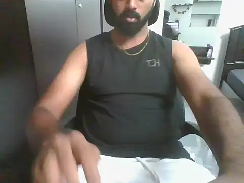 lovelyakash69 online show from 01-12-26, 03:56