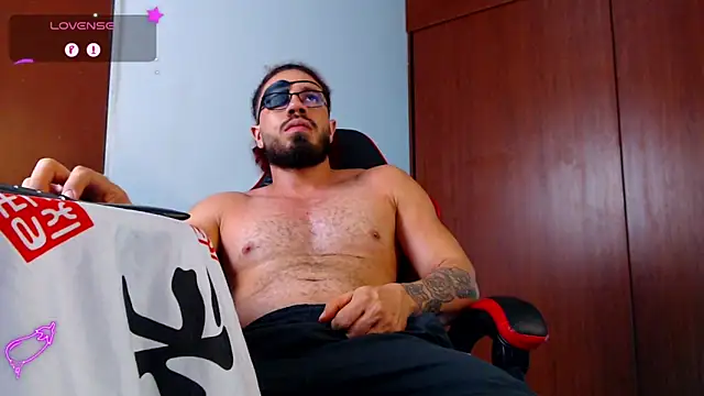 pirata fitness online show from 11-22-25, 10:20