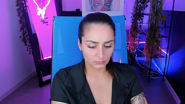 ValeriiMills online show from 09-10-25, 03:01