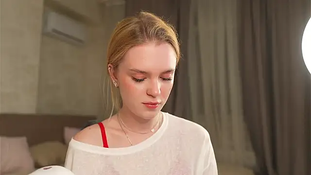 Cyberheart  online show from 10-07-25, 03:42