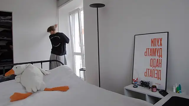 DanyDavis online show from 10-19-25, 09:43