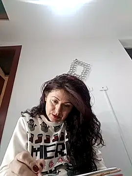 lunadicty online show from 12-18-25, 11:55