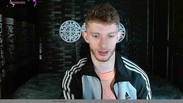 Snapshot of andrewxbi chatting on 11-08-25, 11:21 andrewxbi online show from 11-08-25, 11:21